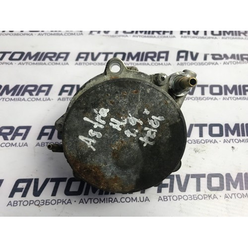 Насос вакуумний Opel Astra H 1.9 СDTI 2004-2010 55205444